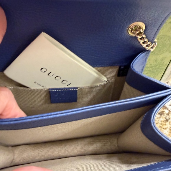 Brand New Gucci Interlocking G Pebbled Leather Shoulder/Crossbody Bag - Picture 3 of 12